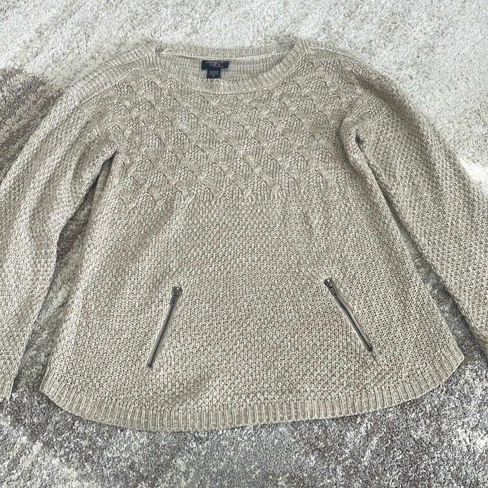 Women’s sweater